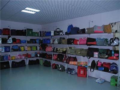 实业不死 打工仔回乡创业，箱包加工年销1500万的逆袭之路